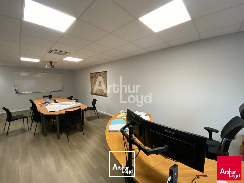 Locaux d'activité & Entrepôts - Vente - SAINT ETIENNE EN COGLES - 35460 - 1520-1520 - 8012967