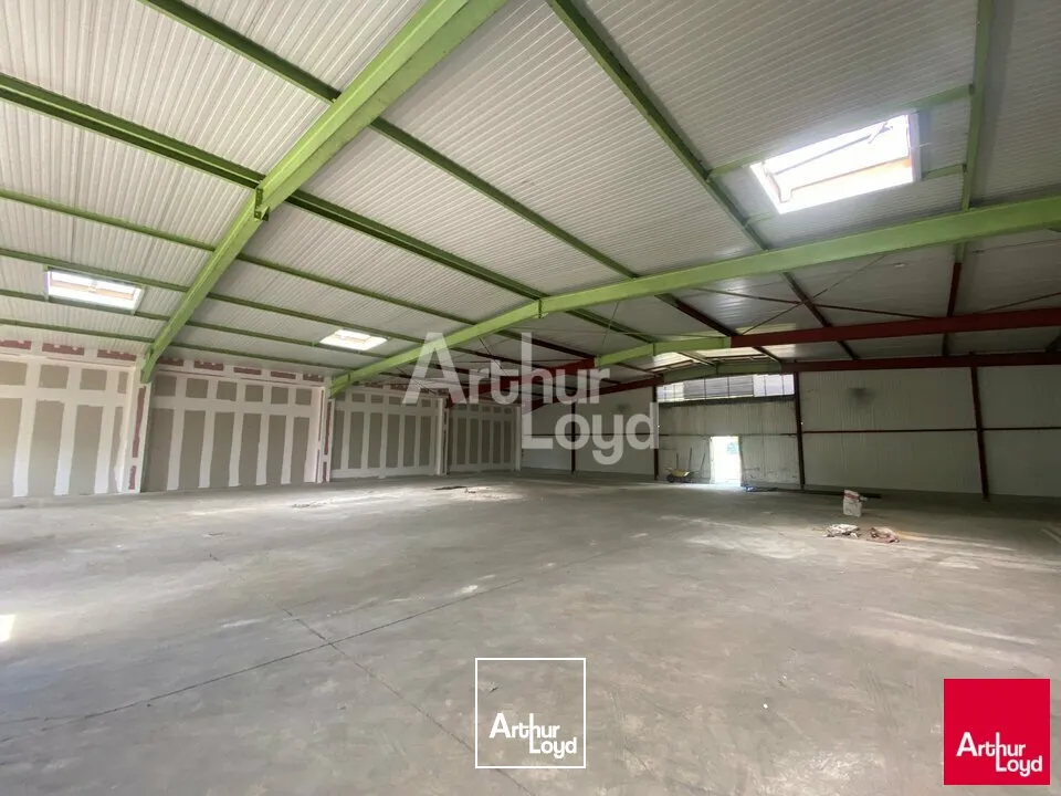 Locaux d'activité & Entrepôts - Vente - SAINT GREGOIRE - 35760 - 610-610 - 8013006