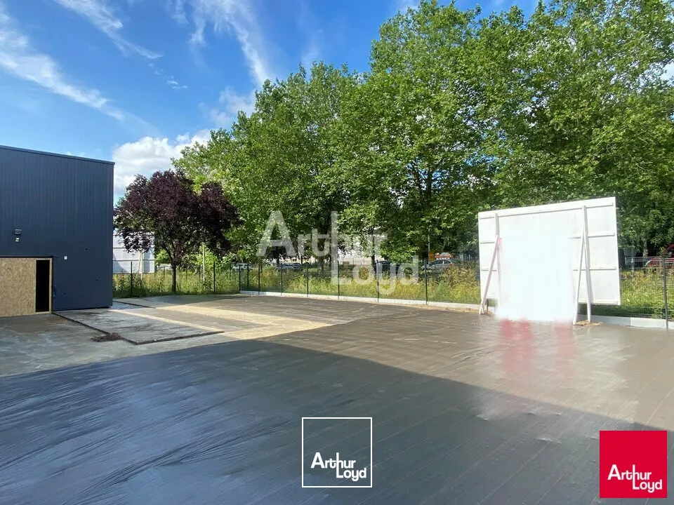 Locaux d'activité & Entrepôts - Vente - SAINT GREGOIRE - 35760 - 610-610 - 8013007