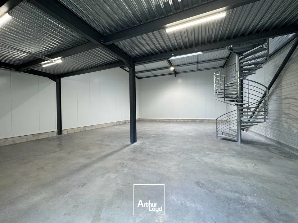 Locaux d'activité & Entrepôts - Location - CHAMPNIERS - 16430 - 435-435 - 8019502