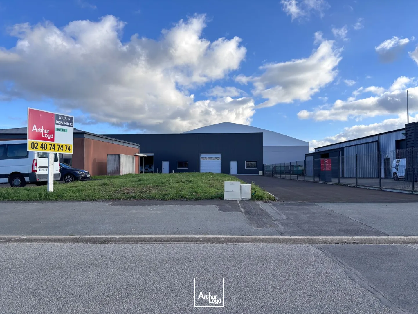 Locaux d'activité & Entrepôts - Location - MACHECOUL - 44270 - 140-300 - 8035656