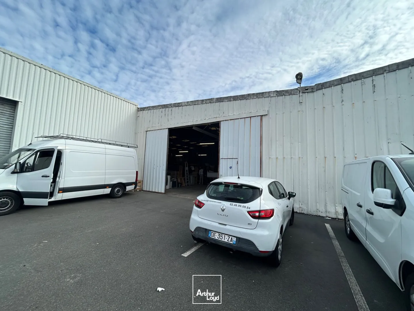 Locaux d'activité & Entrepôts - Location - NANTES - 44300 - 320-320 - 8040122