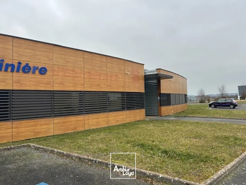 Bureaux - Vente - CREUZIER-LE-NEUF - 03300 - 121.72-121.72 - 8040151