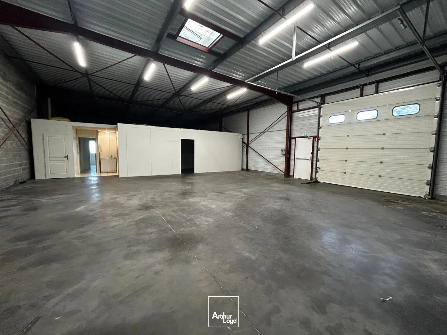Locaux d'activité & Entrepôts - Location - BLANQUEFORT - 33290 - 240-240 - 8042637