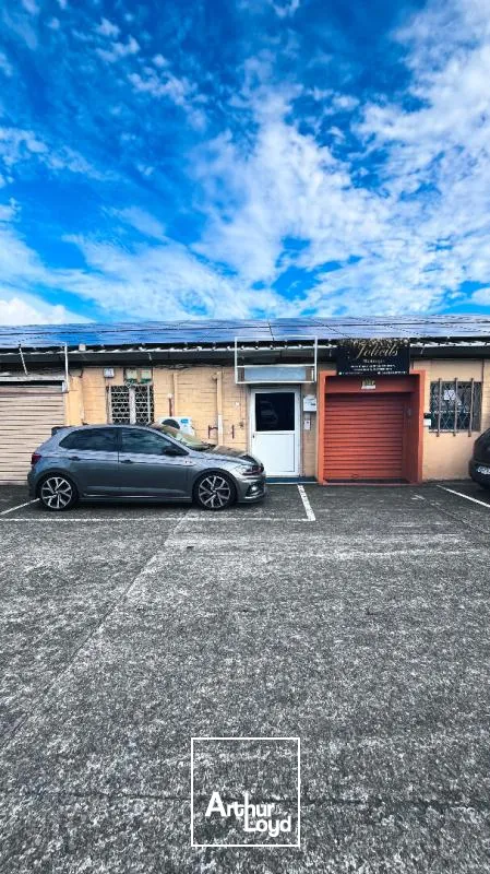 Locaux commerciaux - Location - Fort De France - 97200 - 34-34 - 8077026