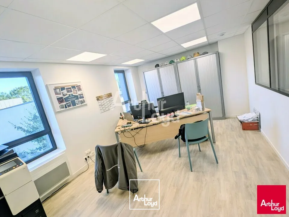 Locaux d'activité & Entrepôts - Location - SAINT-GILLES - 35590 - 230-230 - 8077145