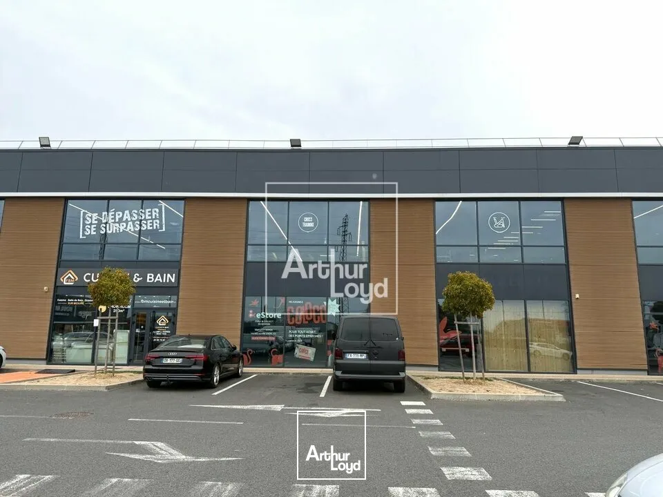 Locaux commerciaux - Location - VARENNES-SUR-SEINE - 77130 - 666-666 - 8077153