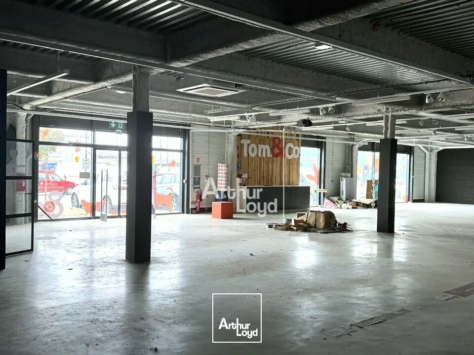 Locaux commerciaux - Location - VARENNES-SUR-SEINE - 77130 - 666-666 - 8077155
