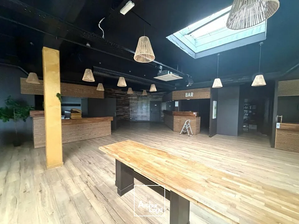 Locaux commerciaux - Location - CHASSENEUIL-DU-POITOU - 86360 - 400-400 - 8077169