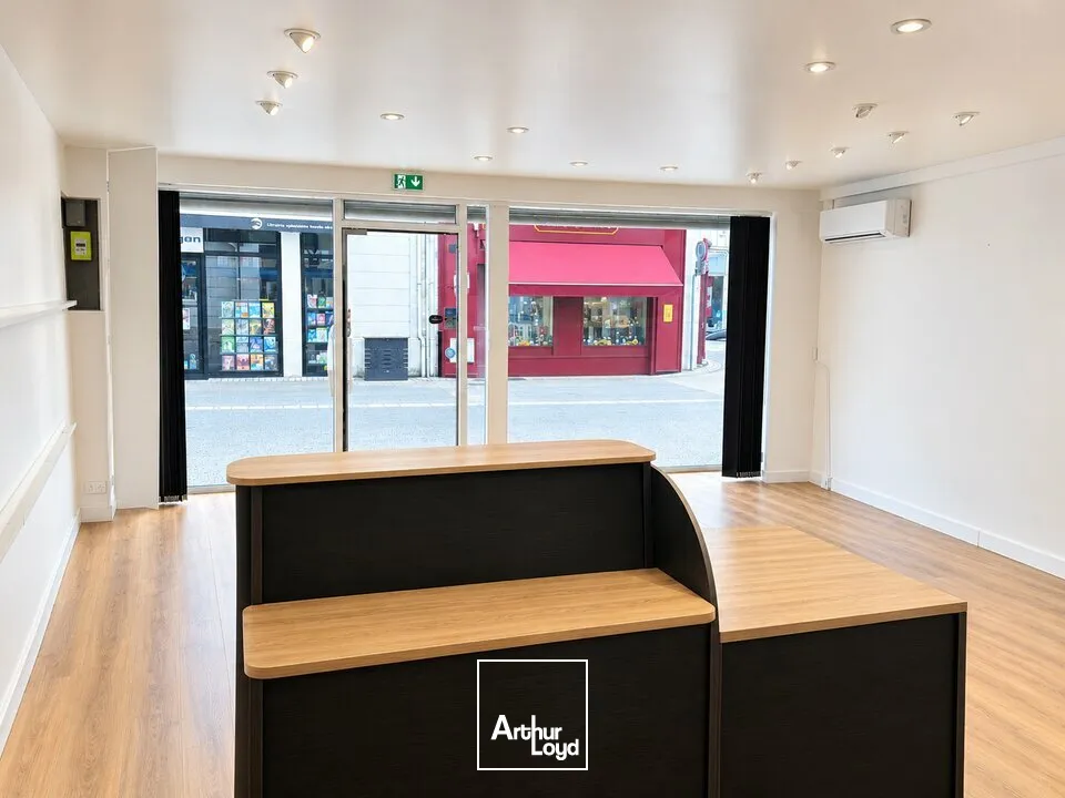 Locaux commerciaux - Location - NIORT - 79000 - 72-72 - 8077178
