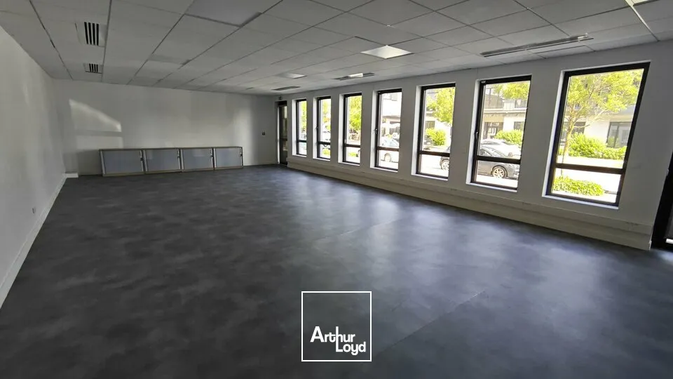 Bureaux - Location - LE BOURGET-DU-LAC - 73370 - 85.48-85.48 - 8077367