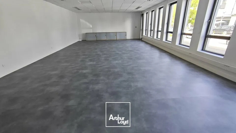 Bureaux - Location - LE BOURGET-DU-LAC - 73370 - 85.48-85.48 - 8077368