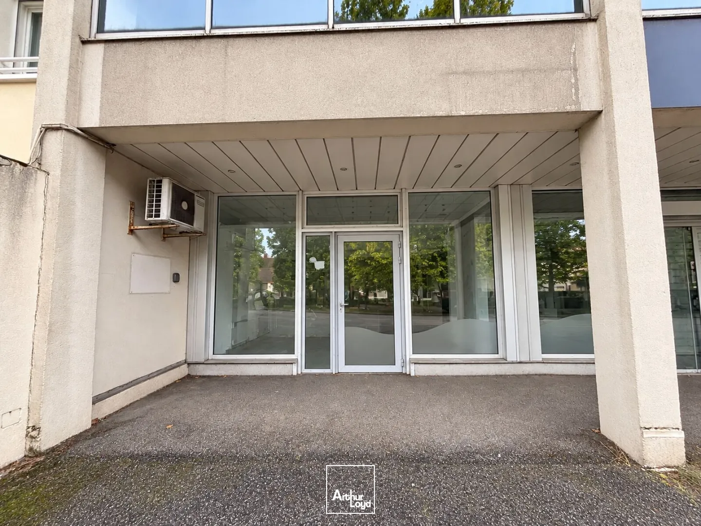 Locaux commerciaux - Location - MERIGNAC - 33700 - 53.38-261.67 - 8077556