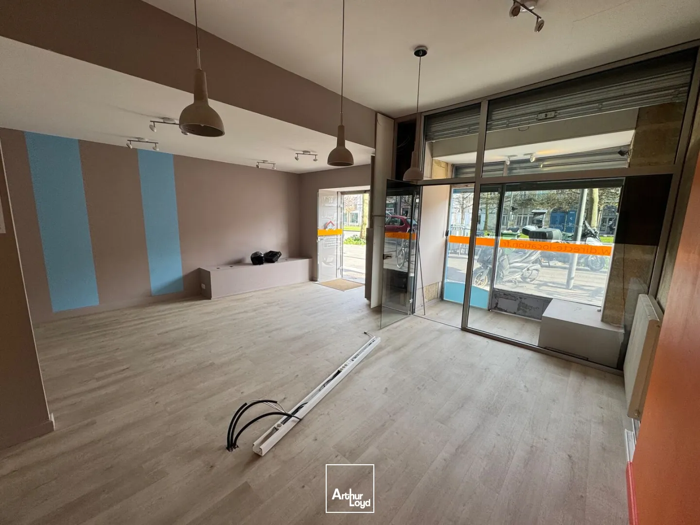 Locaux commerciaux - Location - BORDEAUX - 33100 - 87-110 - 8077560