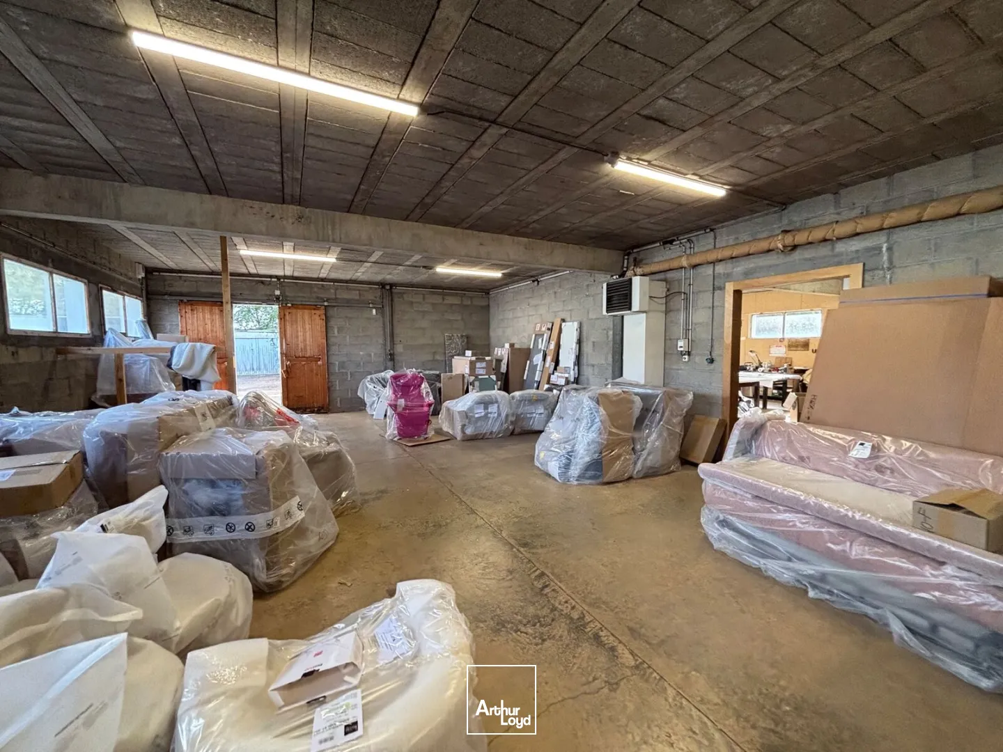 Locaux d'activité & Entrepôts - Location - ISNEAUVILLE - 76230 - 600-1200 - 8080436