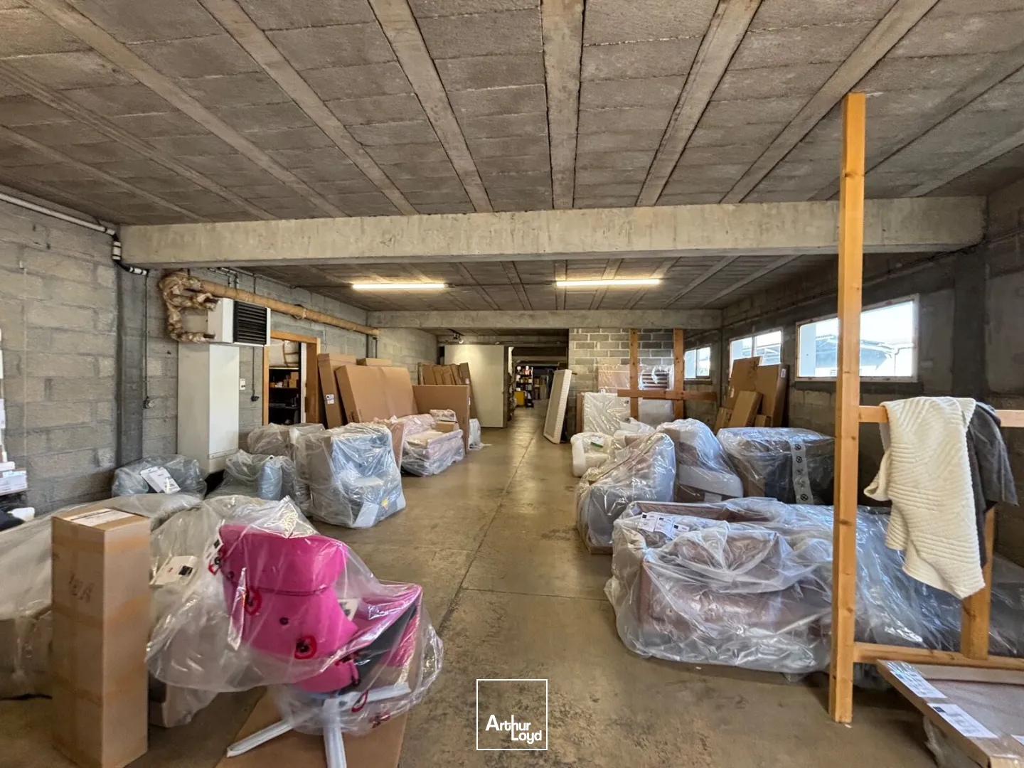 Locaux d'activité & Entrepôts - Location - ISNEAUVILLE - 76230 - 600-1200 - 8080437
