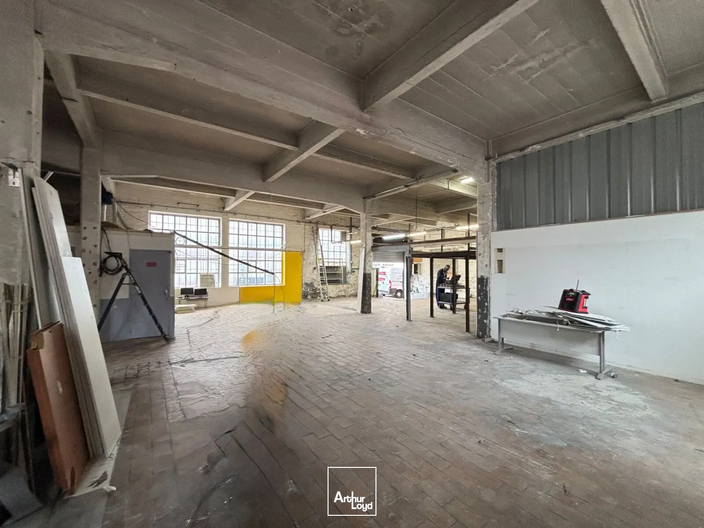 Locaux d'activité & Entrepôts - Location - SAINT AUBIN LES ELBEUF - 76410 - 330-330 - 8080451