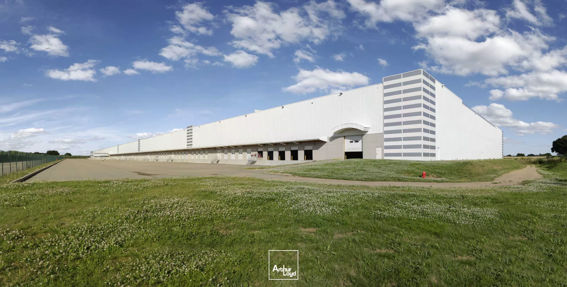 Surface disponible sur Savigny S/Clairis