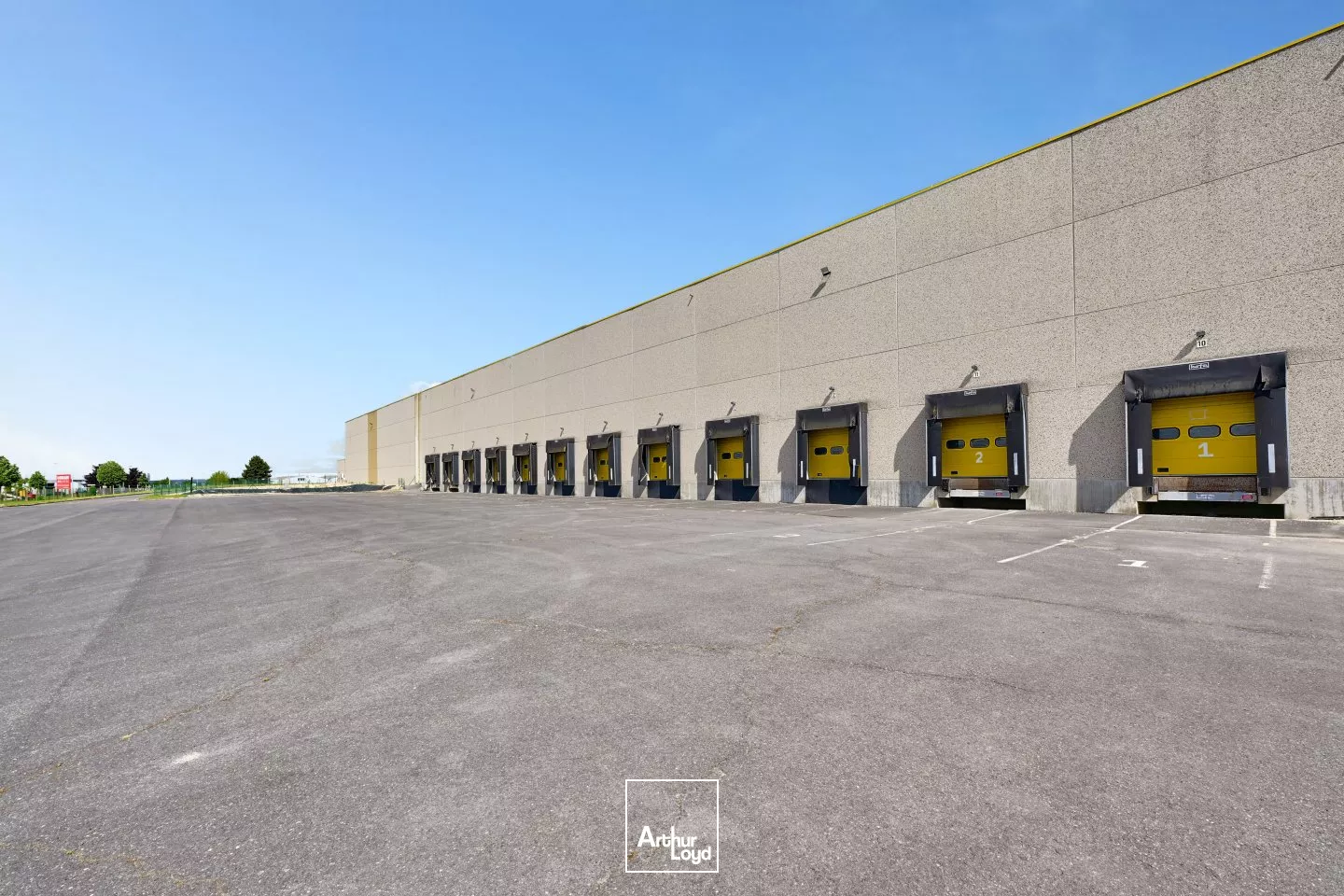 Logistique à louer près sur Amiens