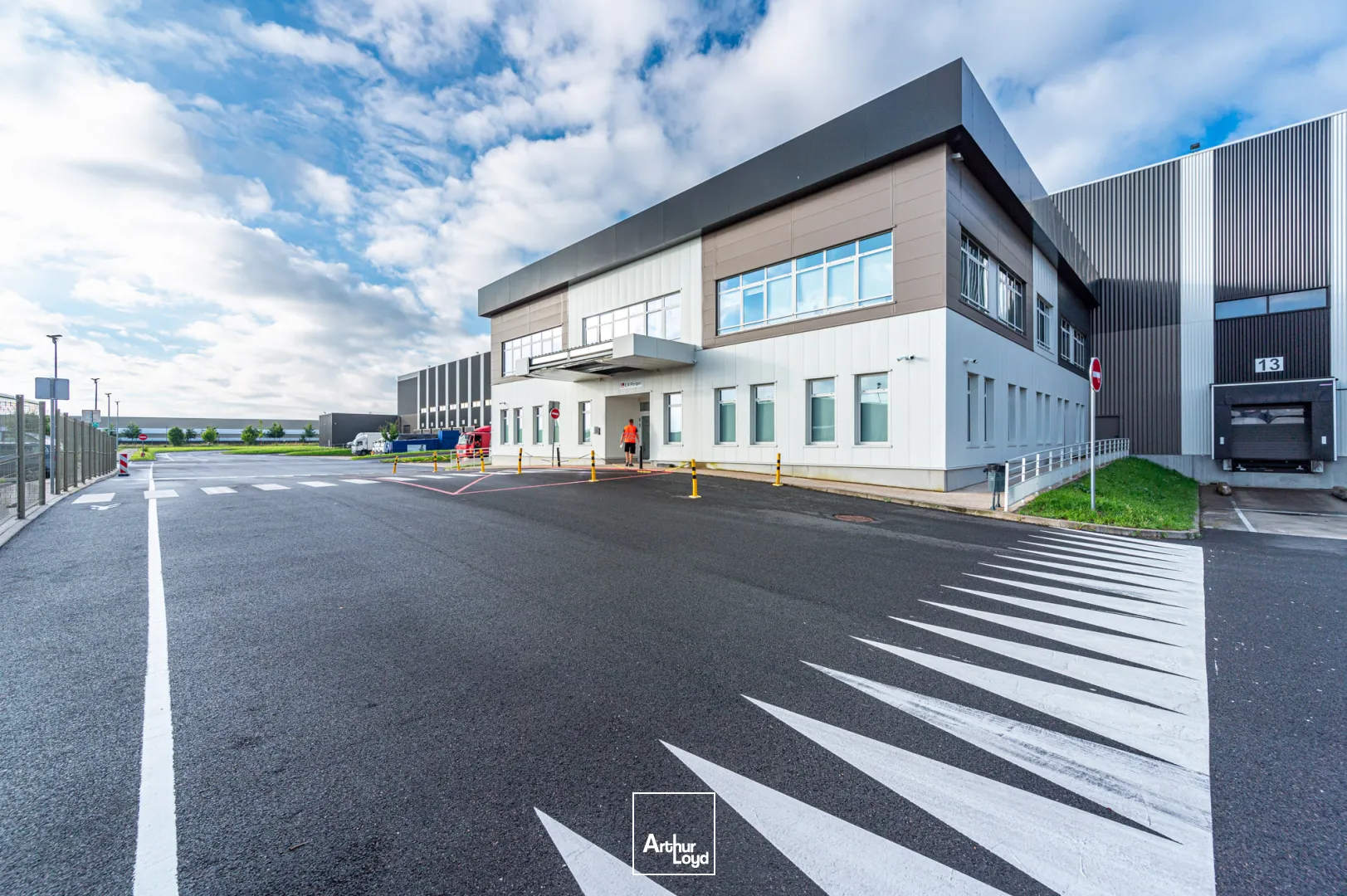 Logistique - Location - SERVON - 77170 - 6280-6280 - 7790702
