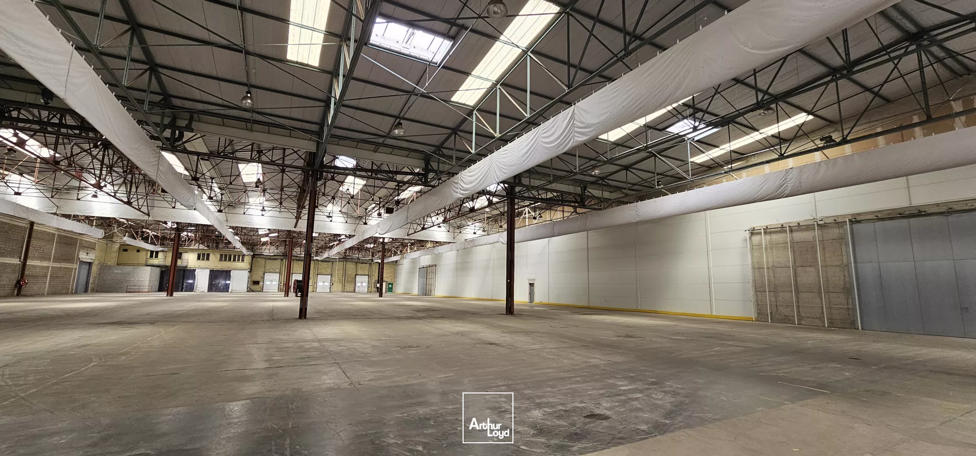 Surface logistique près de Mâcon