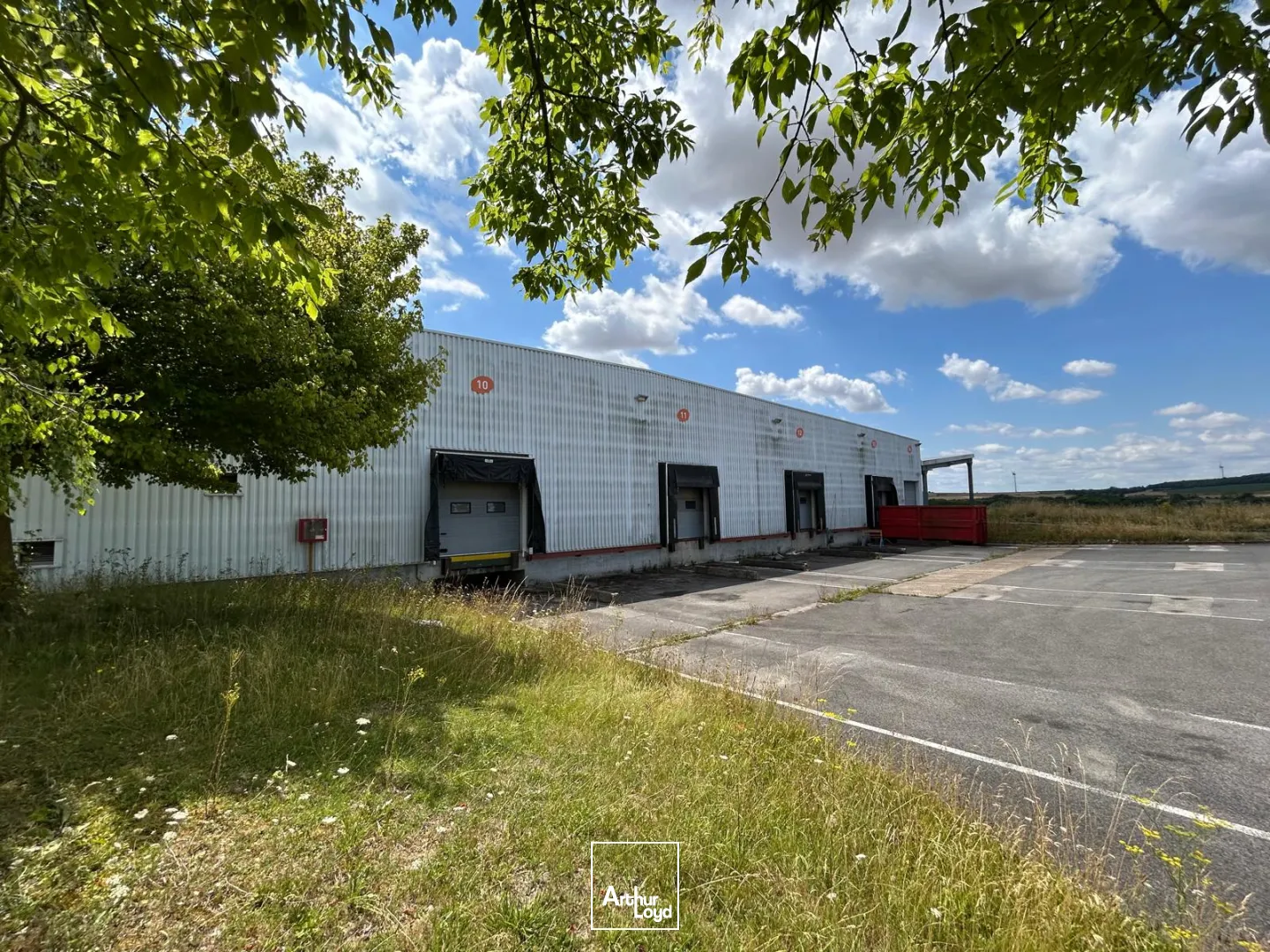 Près d'Amiens, messagerie à louer