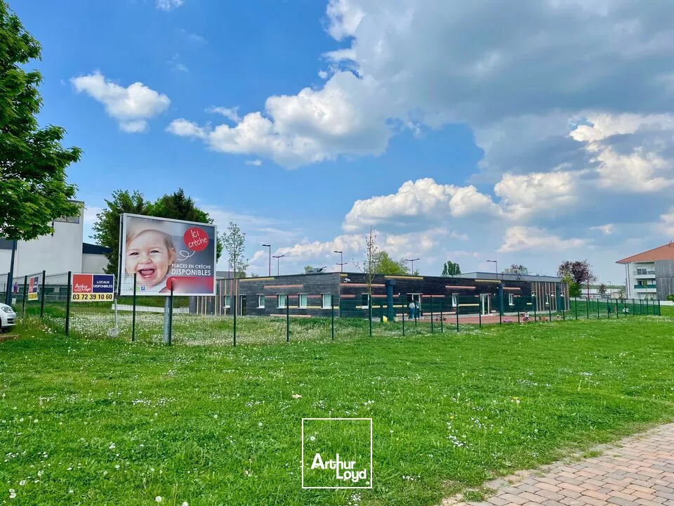 BUREAUX à VENDRE de 650 m²