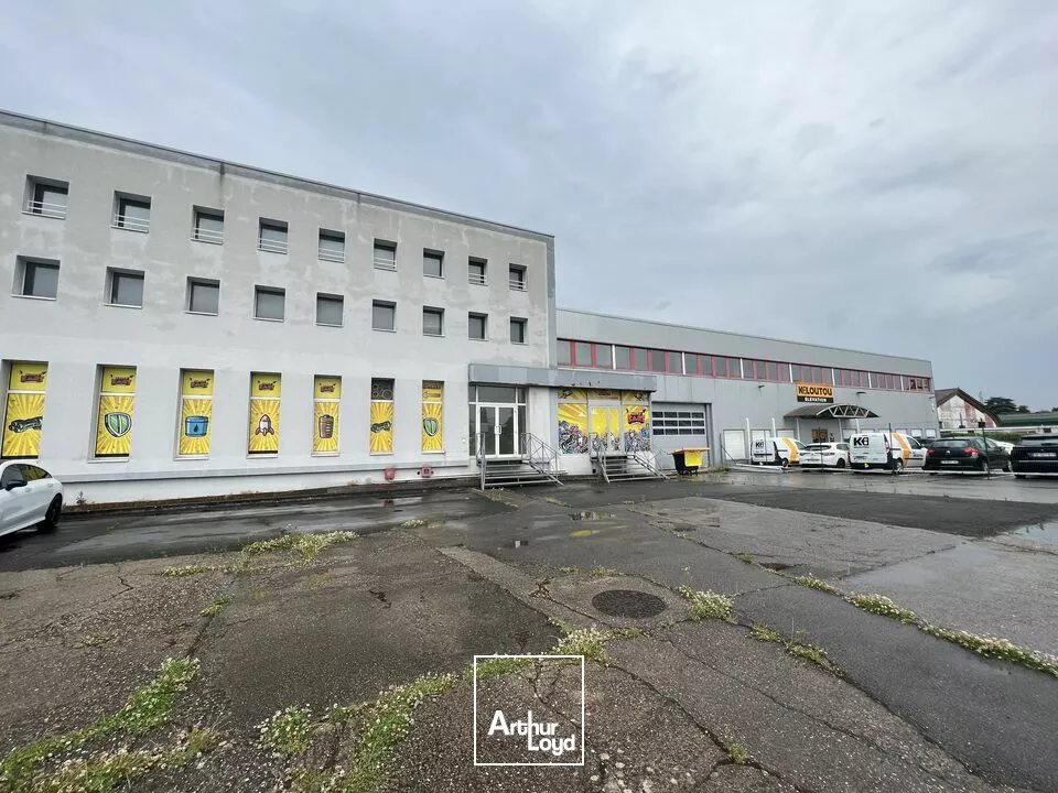 BUREAUX à LOUER de 778 m²