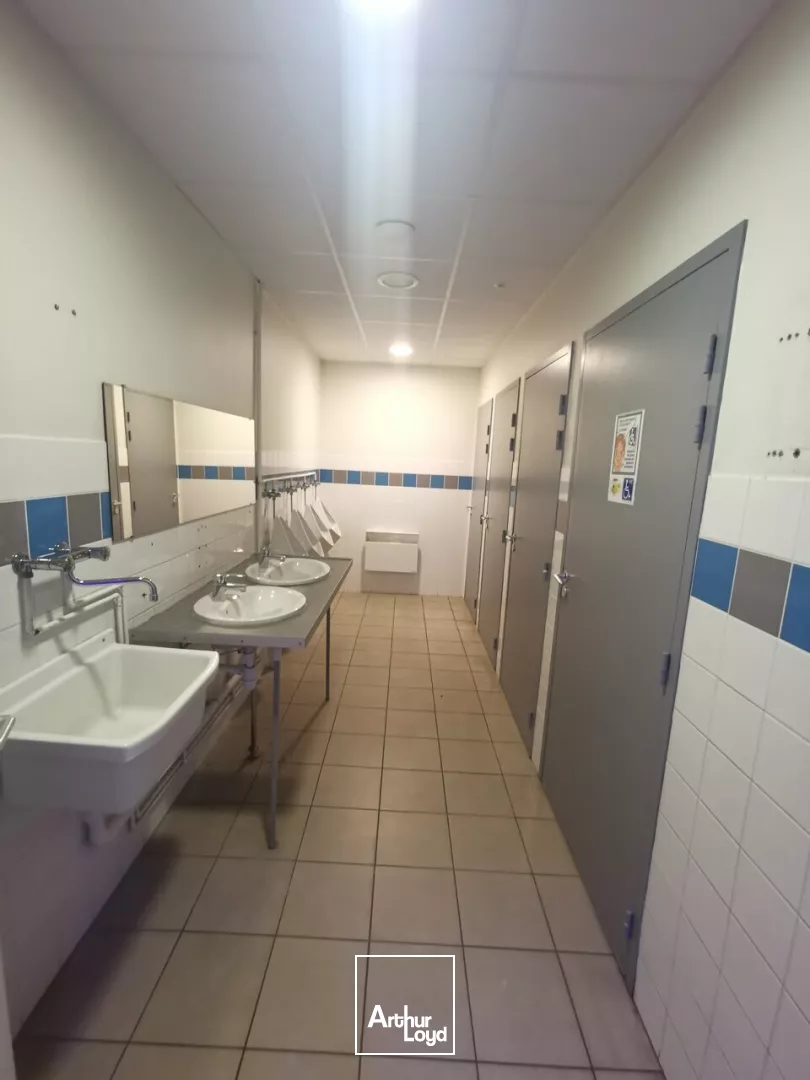 BUREAUX à LOUER de 1050 m²