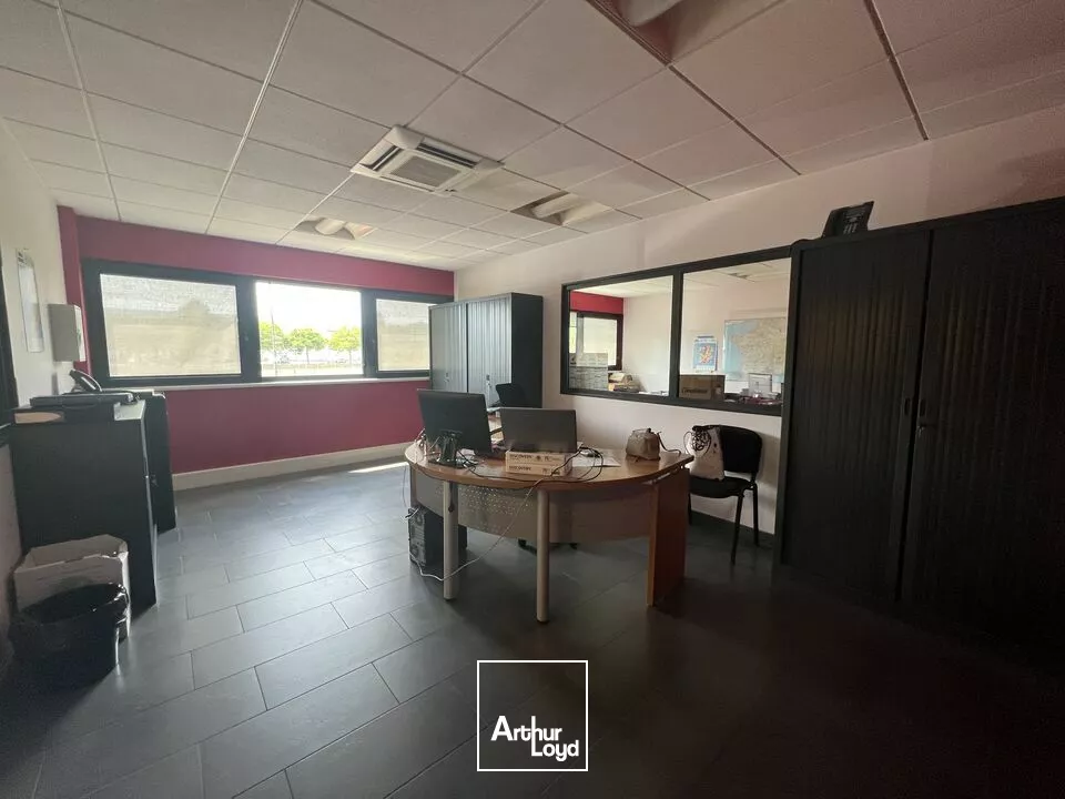 BUREAUX à LOUER de 66.7 m²