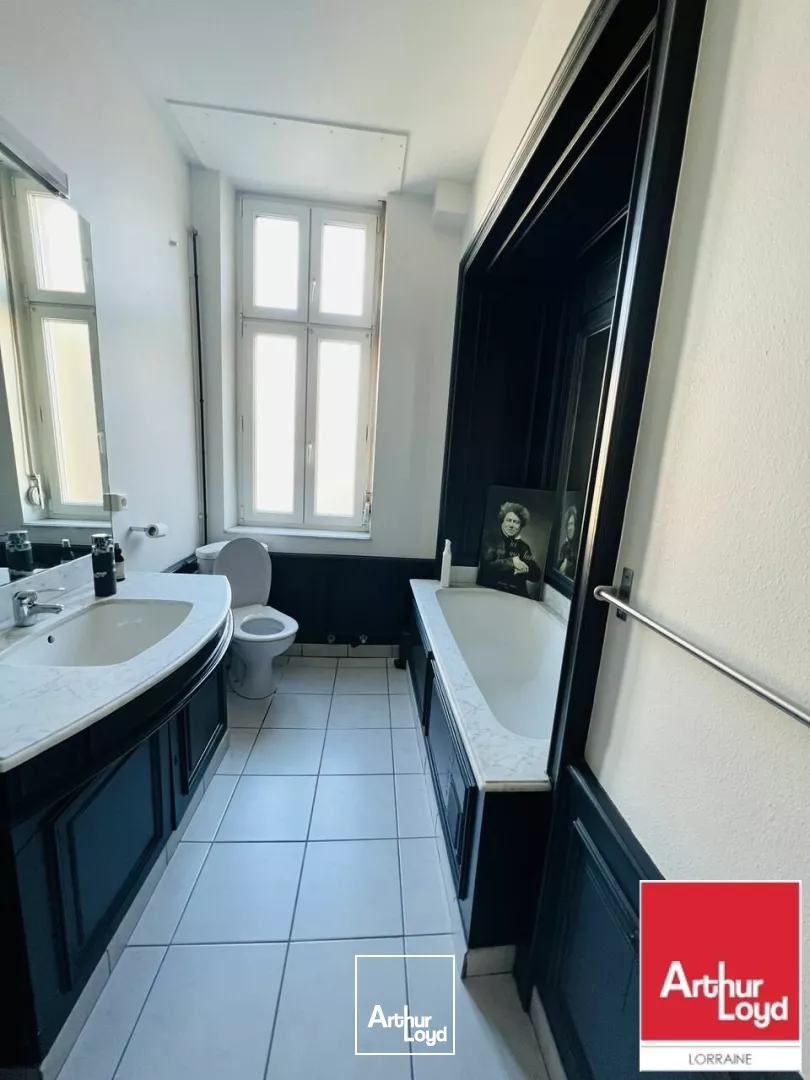 BUREAUX à LOUER de 204.2 m²