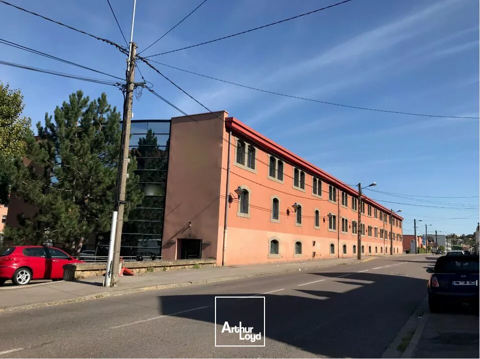 BUREAUX à LOUER de 773 m²