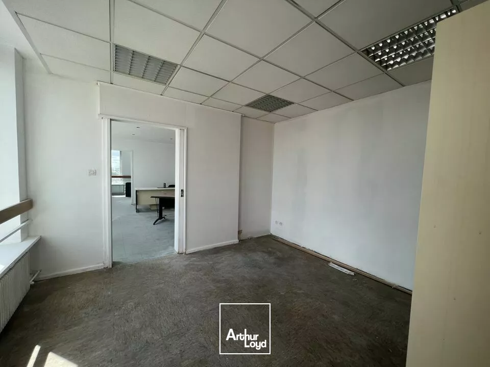 BUREAUX à LOUER de 150 m²