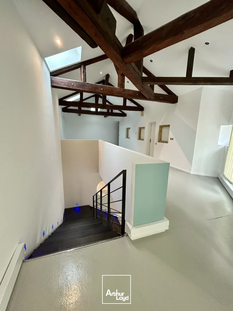 BUREAUX à LOUER de 200 m²