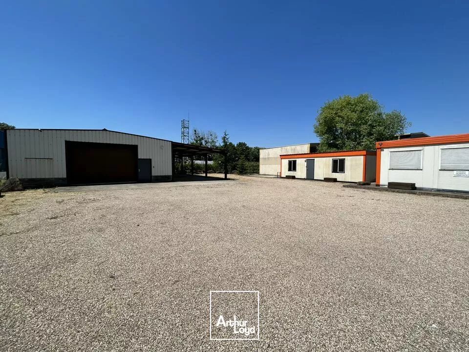 LOCAL D'ACTIVITE - ENTREPOT à LOUER de 440 m²