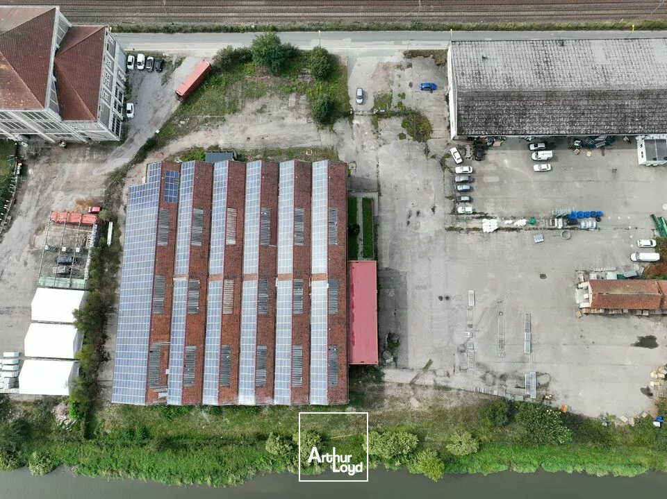 LOCAL D'ACTIVITE - ENTREPOT à LOUER de 3175 m²