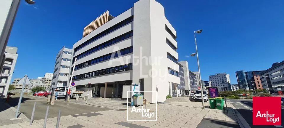  A LOUER RDC LE MANS GARE SUD 176.56 m²