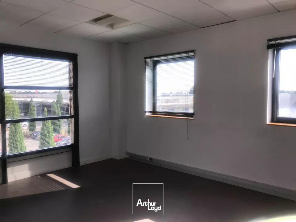 Avignon extra muros - Bureaux à louer 