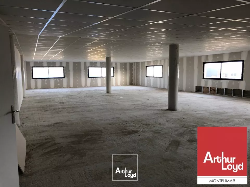 MONTÉLIMAR - ZAC PORTES de PROVENCE - A LOUER - PLATEAU DE BUREAUX NEUFS A AMÉNAGER DE 503 M2 DIVISIBLES