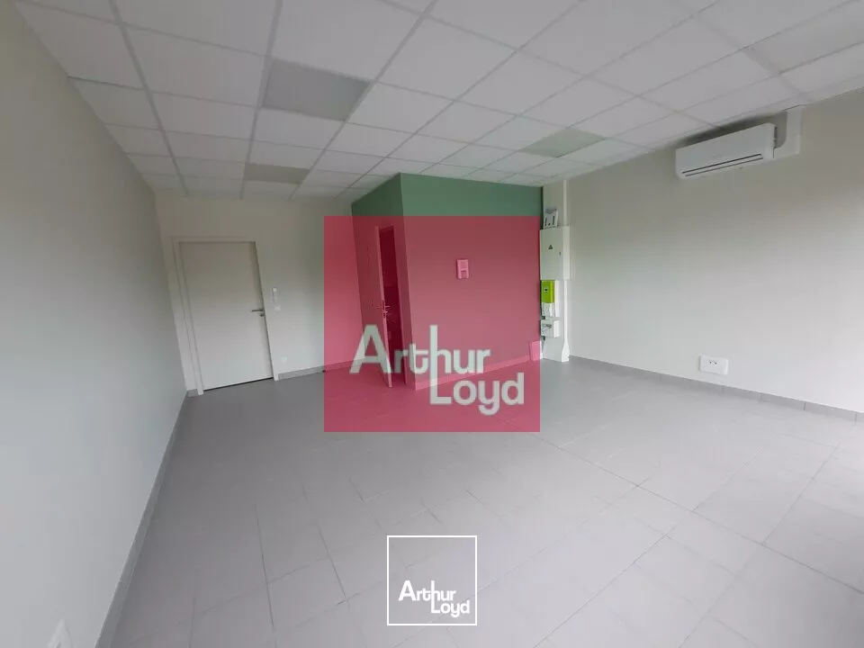 COURNON PROGRAMME NEUF A LOUER LOCAL ACTIVITE 392 M²