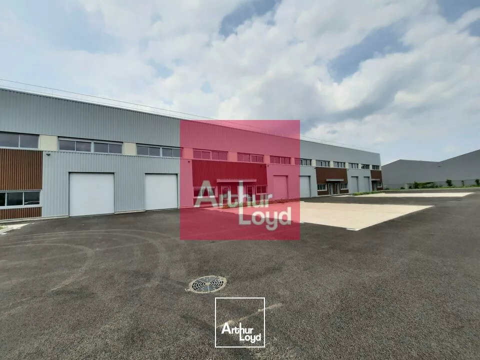 COURNON PROGRAMME NEUF A LOUER LOCAL ACTIVITE 392 M²