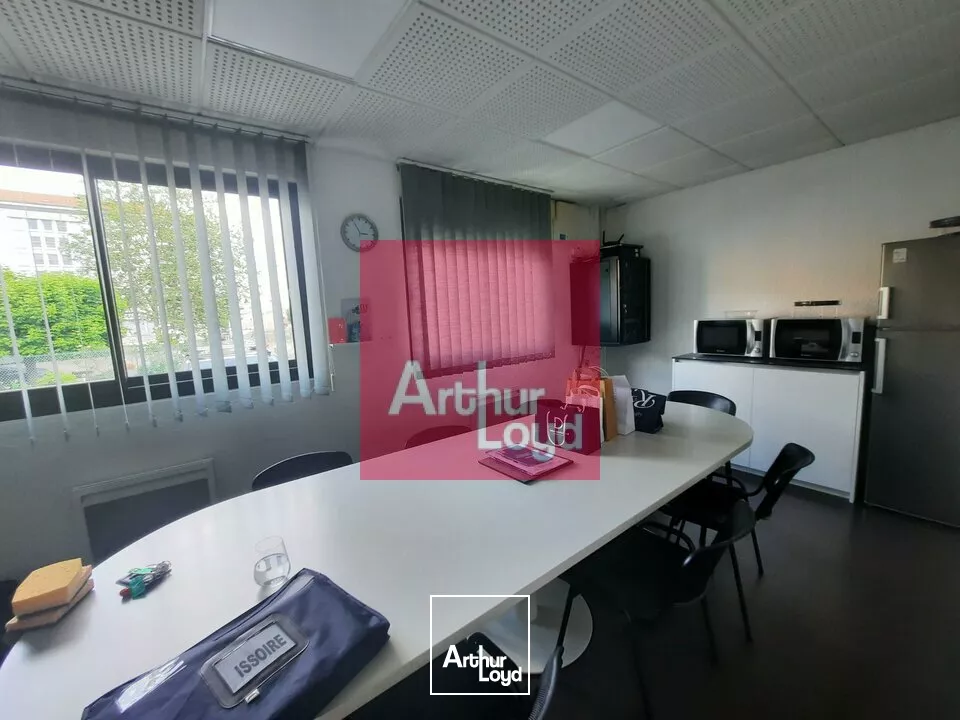 BUREAUX A VENDRE ISSOIRE 260M² - RDC