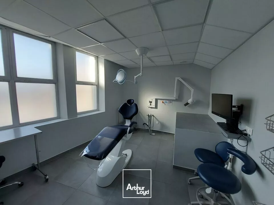 LOCAL COMMERCIAL A LOUER CLERMONT-FD CENTRE 510 m²