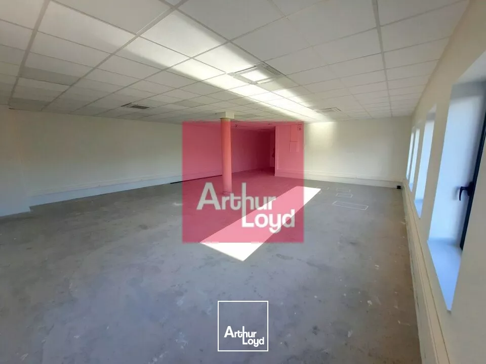 BUREAUX + TERRASSE A LOUER 95M² COURNON D'AUVERGNE PROGRAMME NEUF