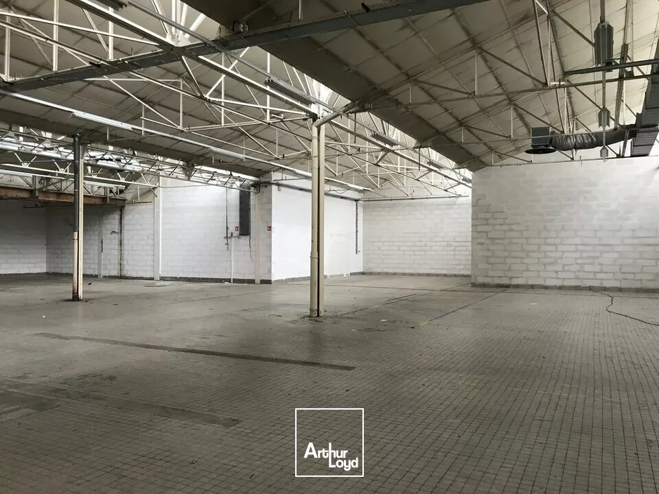 Montceau les Mines - Local d'activité de 730 m²