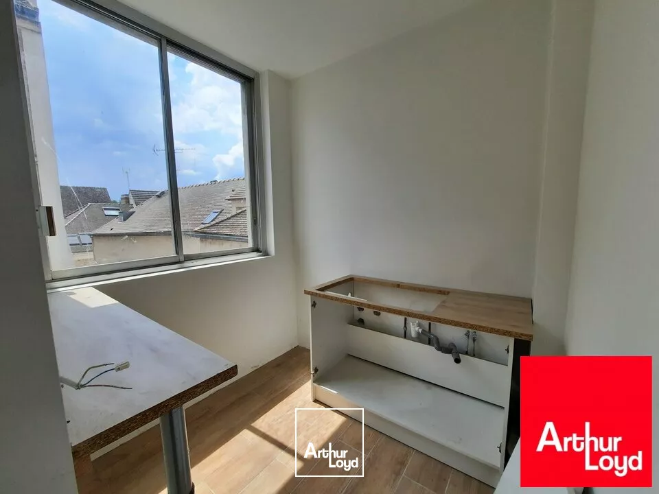 Petite surface de bureaux lumineux en centre-ville