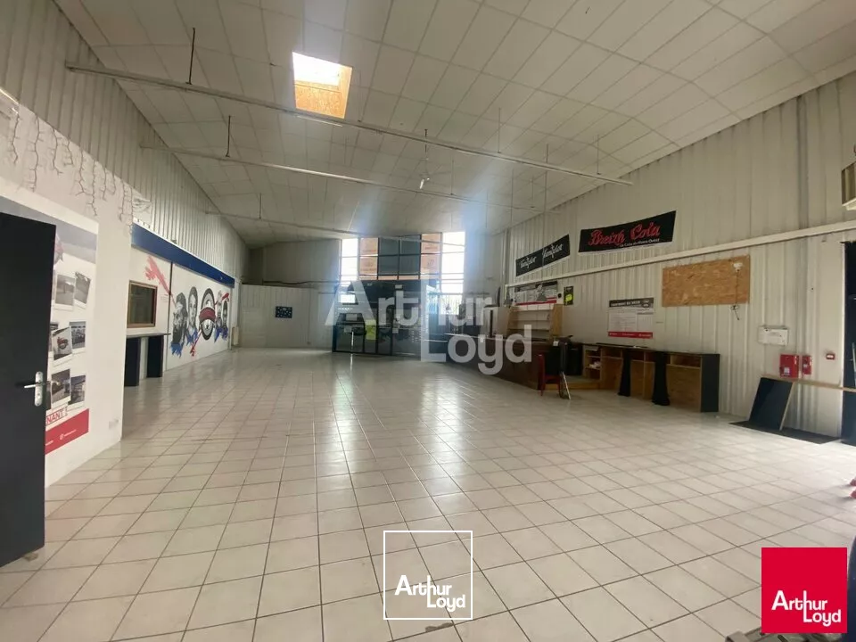 REDON - A LOUER - LOCAL D'ACTIVITE - 1270M²