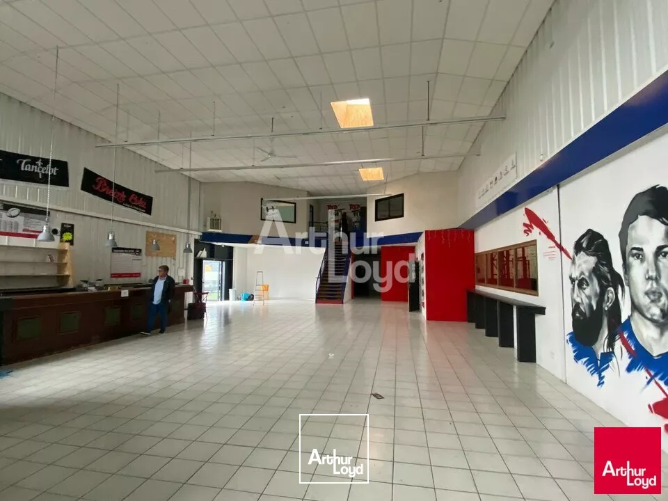 REDON - A LOUER - LOCAL D'ACTIVITE - 1270M²