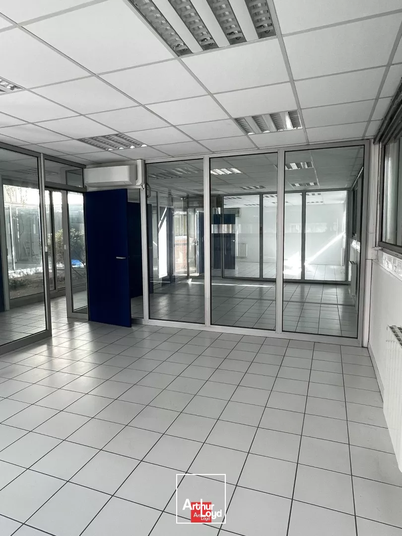 BUREAUX A LOUER SURFACE DE 60M² ET 200M² SECTEUR ESPLANADE GRENOBLE