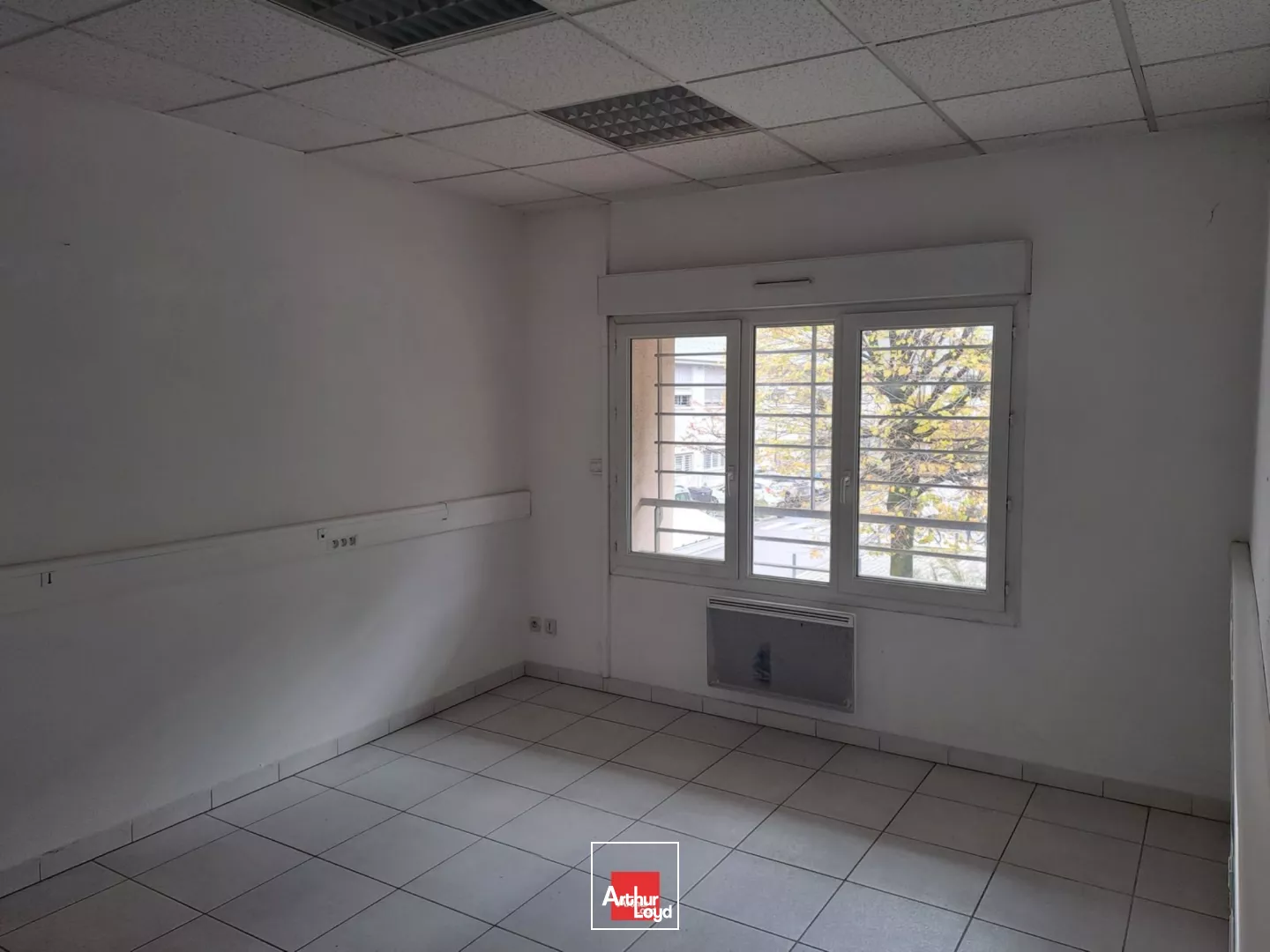 ENSEMBLE DE BUREAUX DE 30M² SECTEUR BOUCHAYER VIALLET GRENOBLE